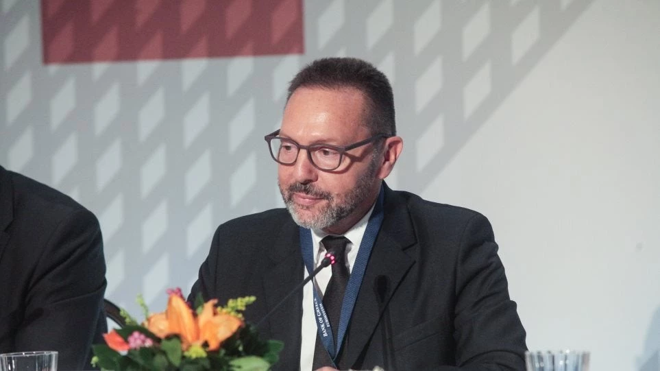 Στουρνάρας: Η ελληνική οικονομία χρειάζεται ένα επενδυτικό σοκ